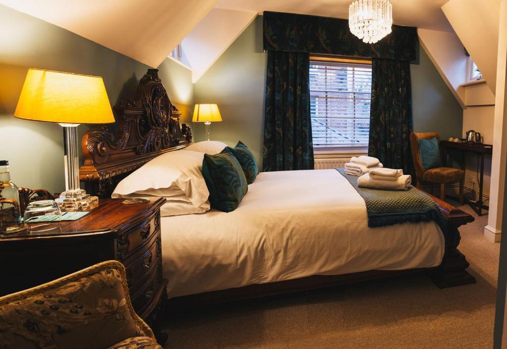 Rhubarb At Drapers Hall Shrewsbury Quarto foto